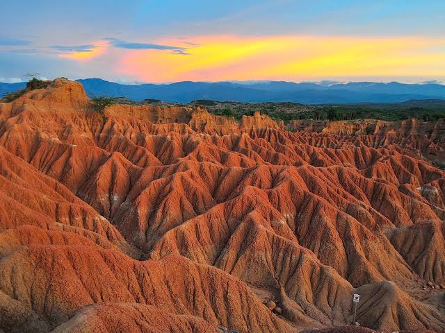 TOURS POR EL DESIERTO DE LA TATACOA