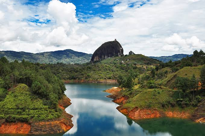 HUILA REALISMO MAGICO
