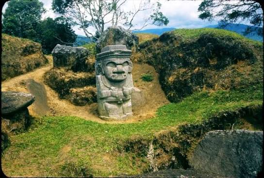 SAN AGUSTIN LEGADO DE UNA CULTURA PREHISPANICA